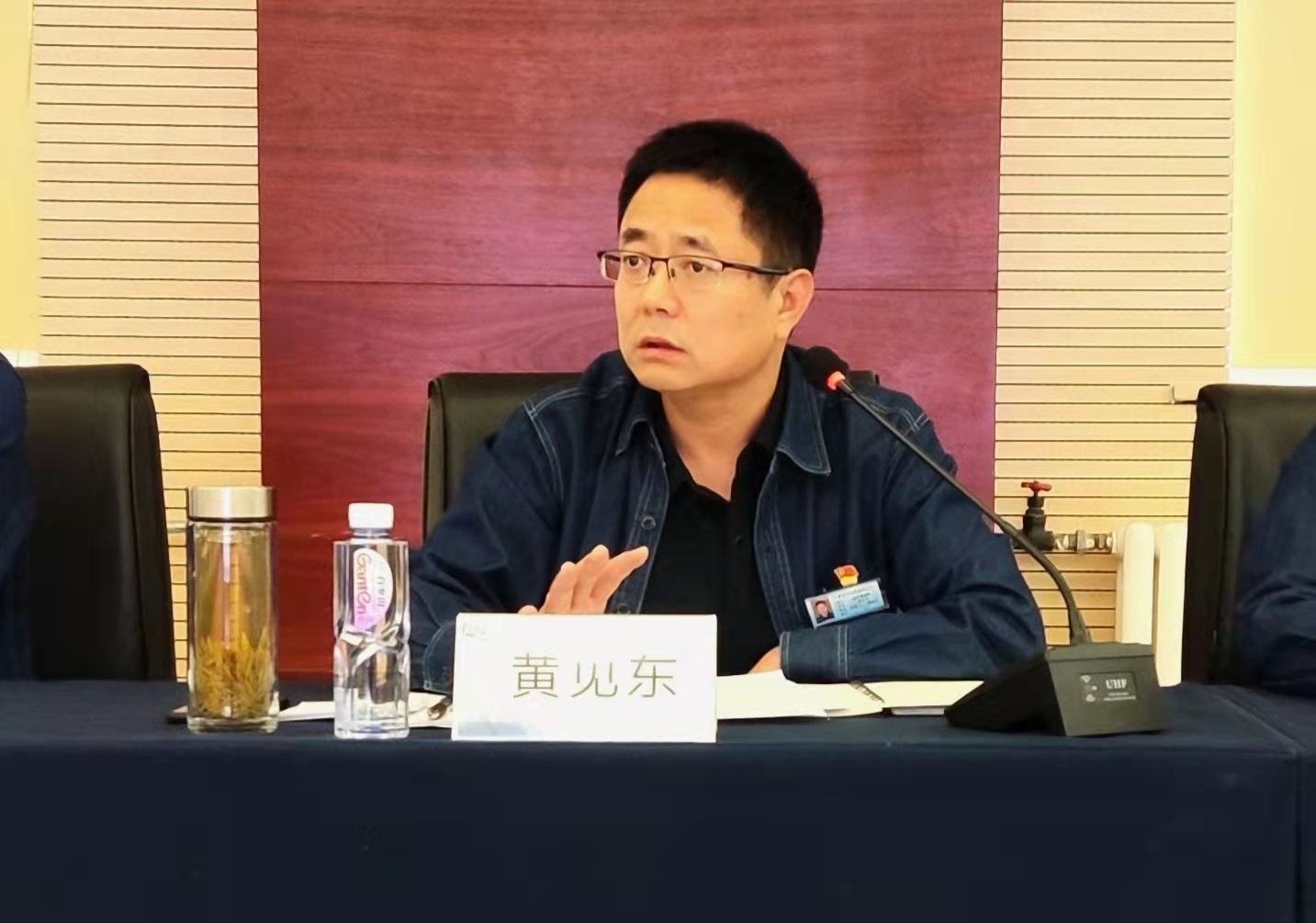 和寧公司召開黨委中心組理論學(xué)習(xí)擴(kuò)大會議 (2).jpg 和寧公司召開黨委中心組理論學(xué)習(xí)擴(kuò)大會議 (2).jpg